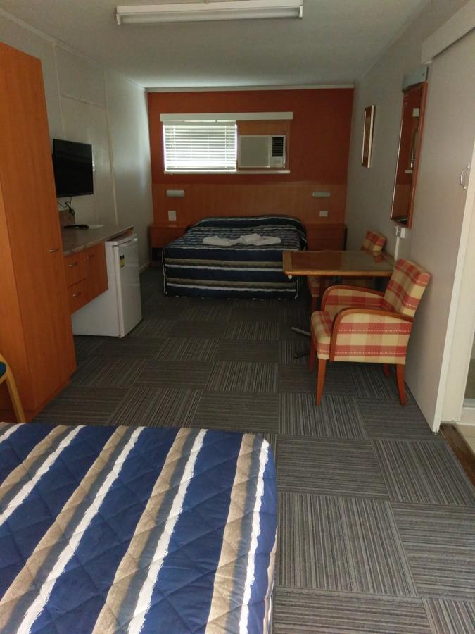 Motel Monaco 2*